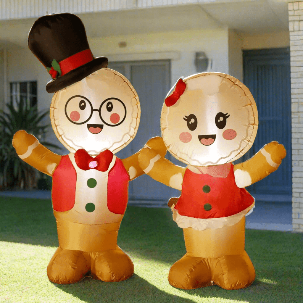 Christmas Inflatable Gingerbread Couple - 150cm and 120cm